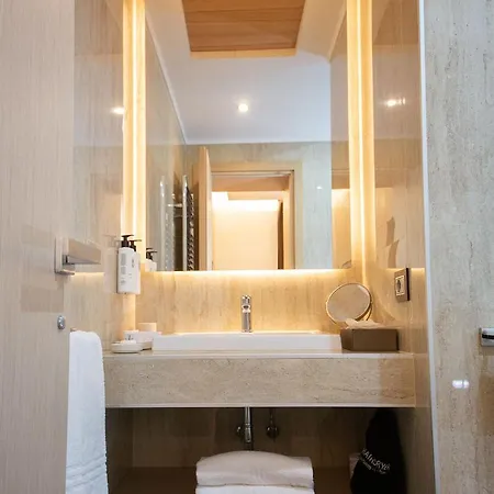 Babuino 181 - Small Luxury Of The World 4* Rome