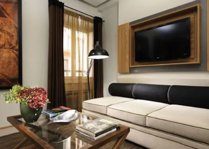 Babuino 181 - Small Luxury Of The World מלון 4*